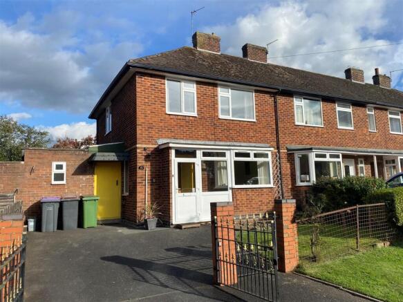 3-bed terraced on Victoria Park, Newport, £220,000