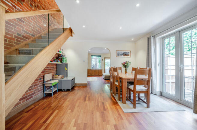 1356928-6-68d14ee...