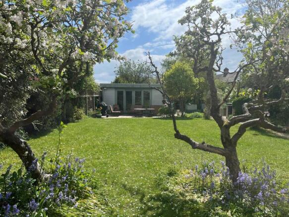 Garden 1.jpg