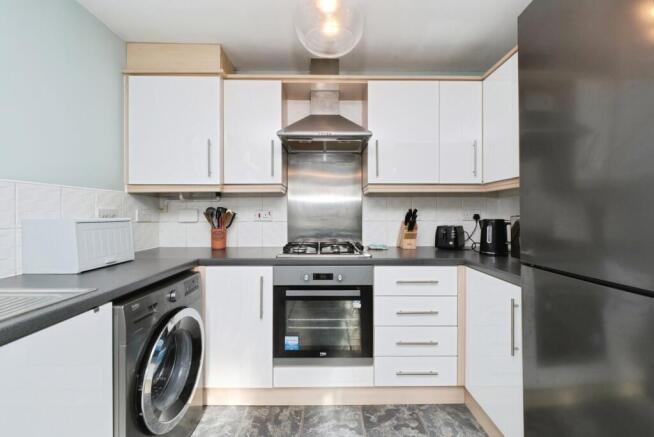 Mountbatten Way, Chilwell, Beeston, Nottingham, NG9 photo 4