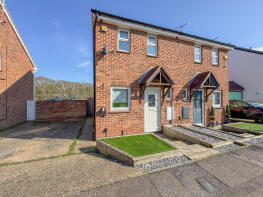 38, Romsey Close, Hockley SS5 4XJ