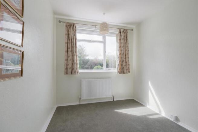 3 bed Apartment for sale Image 10