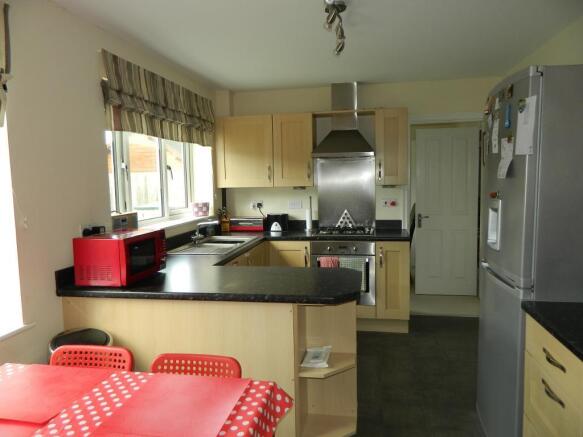 Kitchen aspect 1