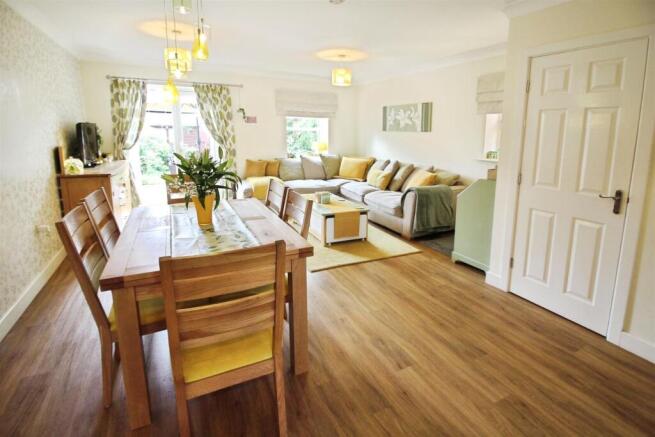 Family Room/Diner