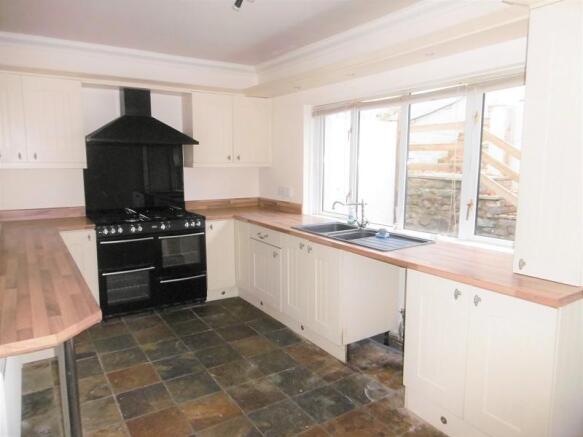 Kitchen / Breakfast Room