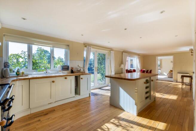 Kitchen/Dining