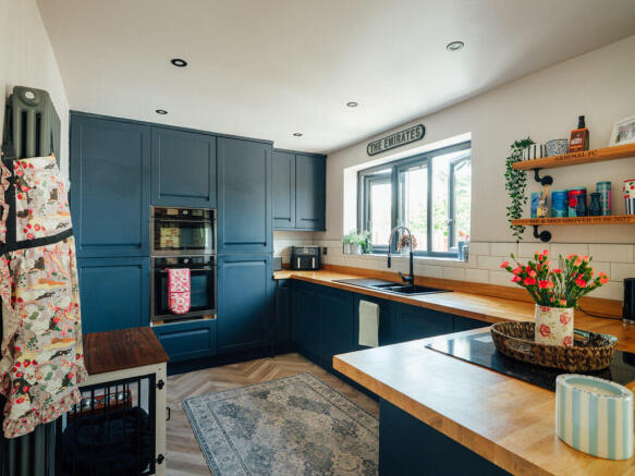 Kitchen / Dining Room