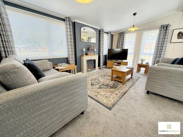 2 bed Detached for sale Image 6