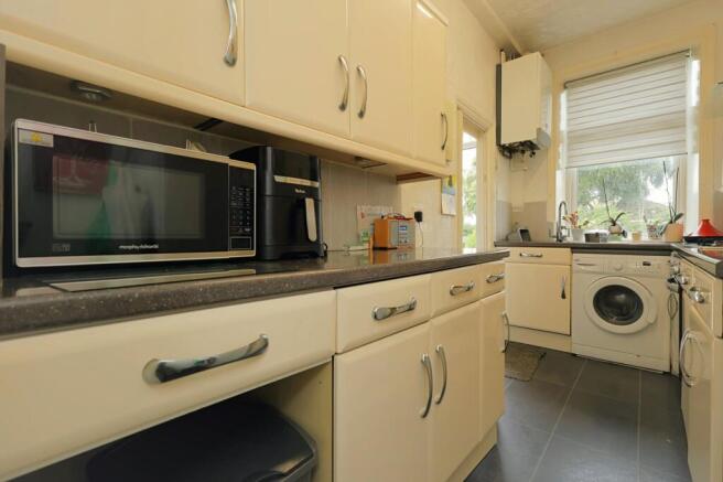 2 bed Terraced for sale Image 6