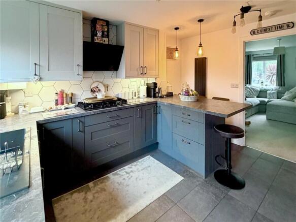 3 bed House for sale Image 9