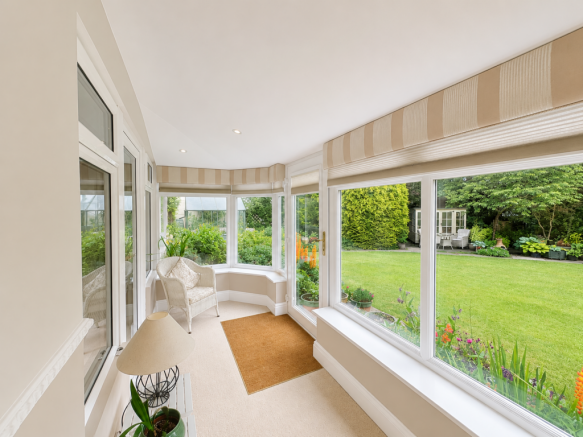 4 bed Detached for sale Image 9