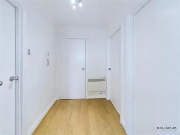 CAM01858G0-PR0098-STILL013.jpg