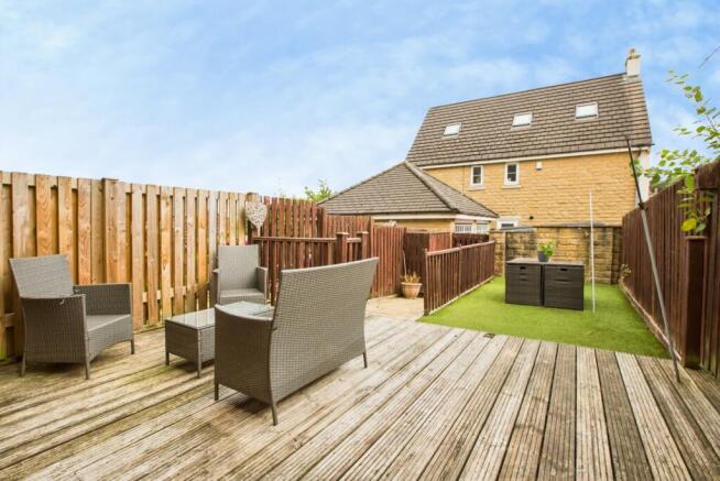 4 bed Town House for sale Image 5