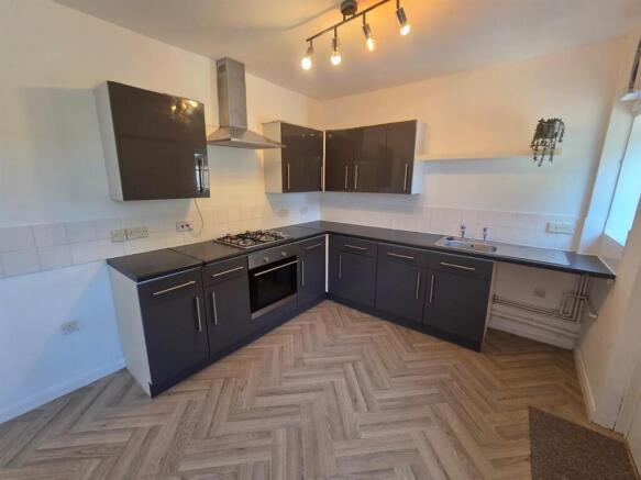 Kitchen / Dining