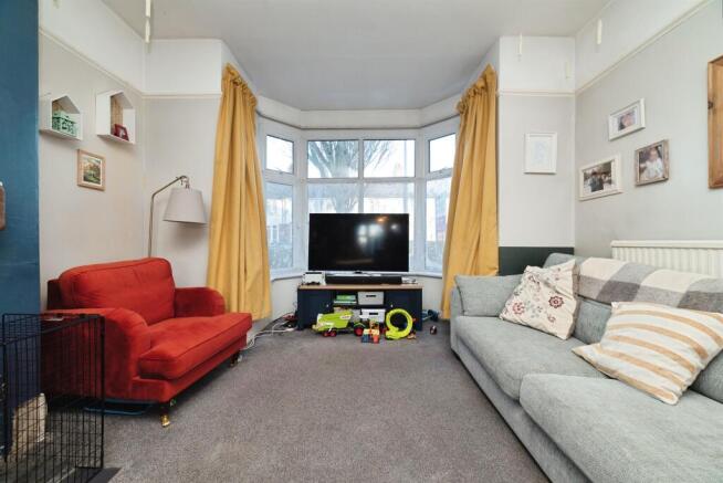 3 bed Terraced for sale Image 7