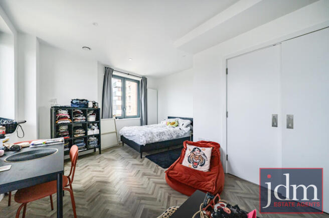 7d1a1bf4-a77e-470...