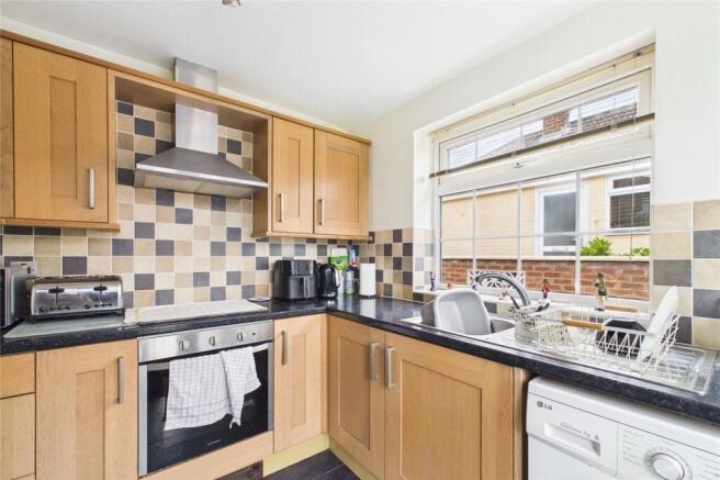 2 bed Bungalow for sale Image 5