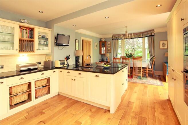 Kitchen/Breakfast Rm
