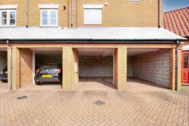 Car Port & Parking