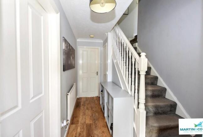 18, Robinson Way, Burbage photo 3