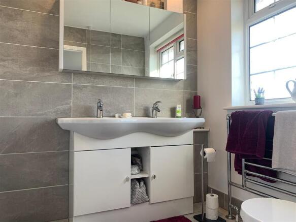 En-suite Bathroom