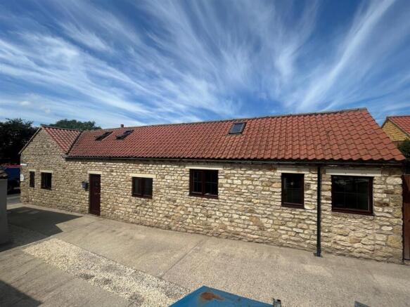 3 bed Semi-Detached for sale Image 7