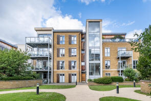 2, Makepeace Court, Blagrove Road, Teddington TW11 0ED