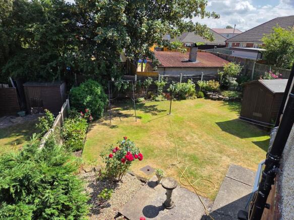 3 bed Semi-Detached for sale Image 12