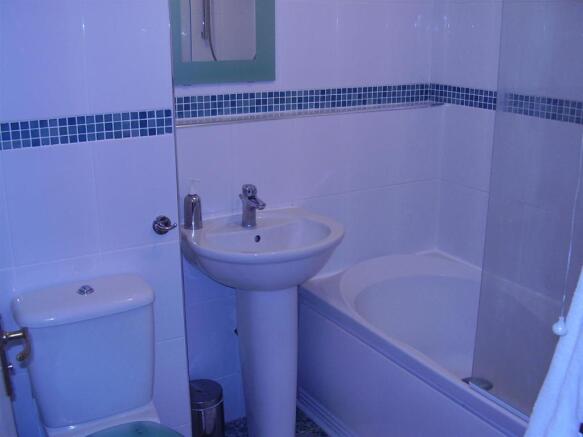 Bath/Shower Room