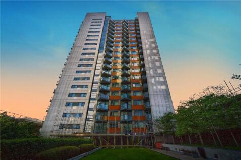 Blackwall Way, London, E14