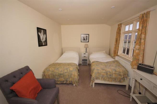 Orchard Cottage - Bedroom 4.jpg