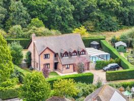 6, Kingsfold Close, Billingshurst RH14 9HG