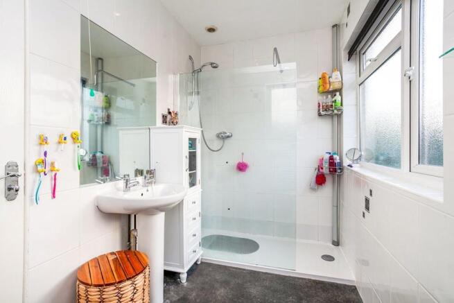 Bathroom W/C