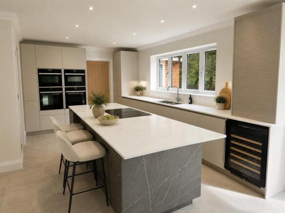 Kitchen1.jpg