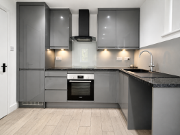 Flat 2, 73 Wakefield Court, Lawrie Park Road, Sydenham, London SE26 6EB