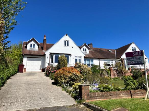 5 ridgmont Drive - sold.jpg