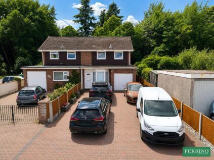 Lynwood Road, Lydney, Gloucestershire. GL15 5SG