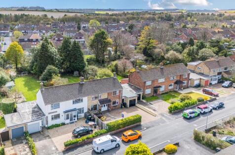 Kingsbere Crescent, Manor Park, Dorchester