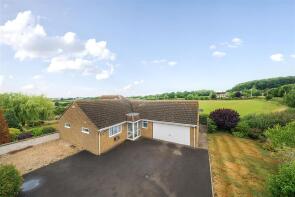 Hunters Moon, Bath Road, Sturminster Newton DT10 1ED
