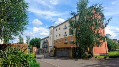 Trafalgar Gardens, Pound Hill, Crawley, RH10