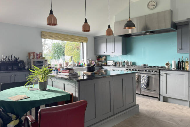 HG Kitchen