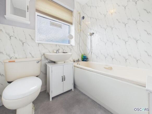4 bed Semi-Detached for sale Image 9
