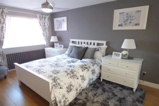 Bedroom+