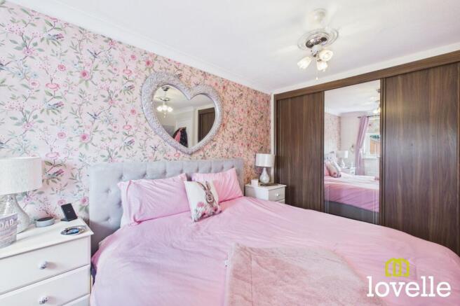3 bed Semi-Detached for sale Image 9