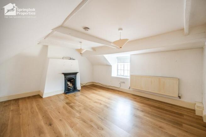 4 bed Detached for sale Image 8