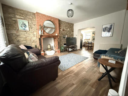 Ermin Street, Swindon, SN3 4