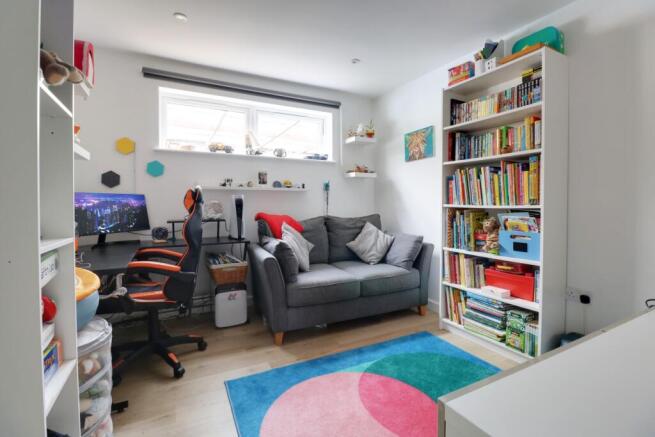 Living Room (17)