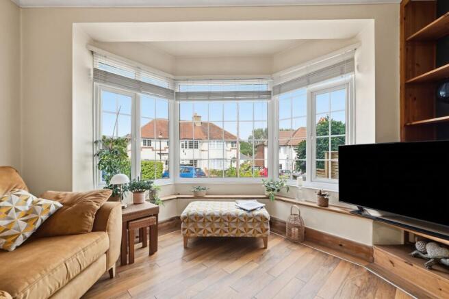 5 bed Semi-Detached for sale Image 10