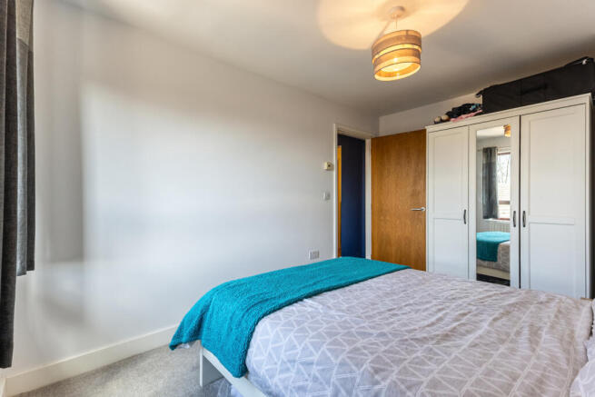 2 bed Flat for sale Image 8