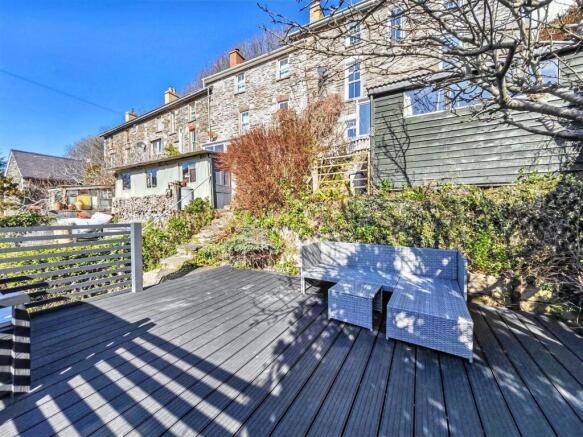 Rear garden/Decking